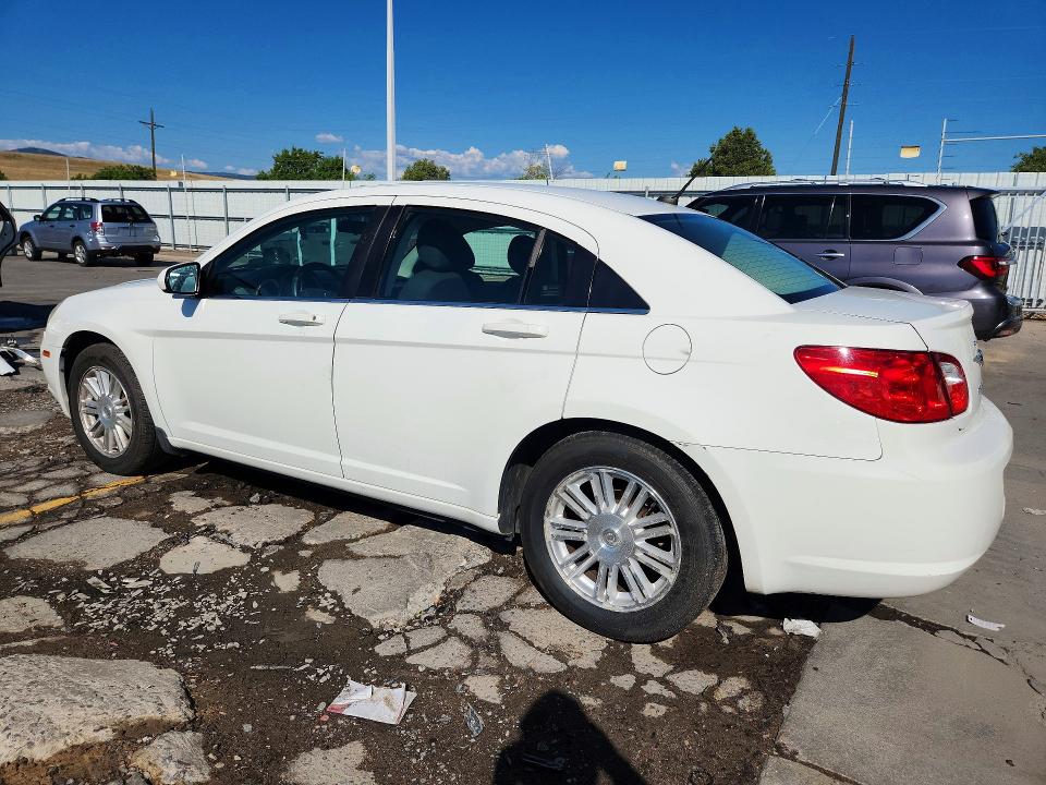 Photo 2 from auction – 2009 CHRYSLER SEBRING with VIN 1C3LC56BX9N565435