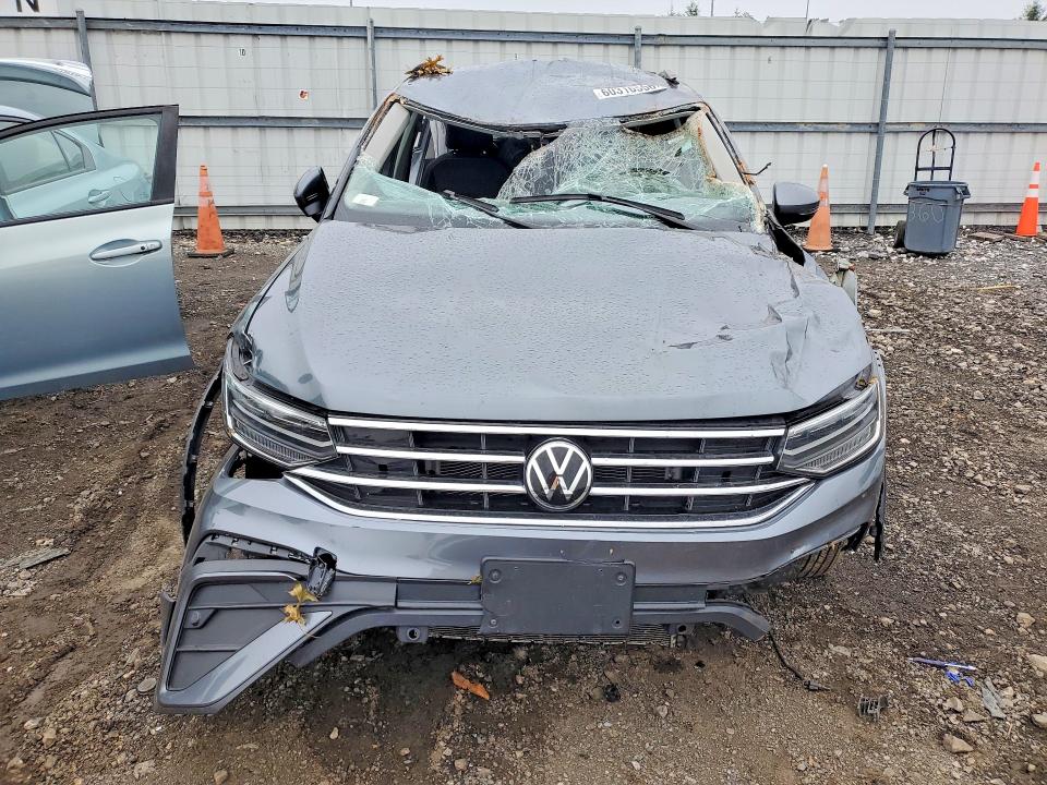 Снимка 5 от търг – 2024 VOLKSWAGEN TIGUAN с VIN 3VVRB7AXXRM042774
