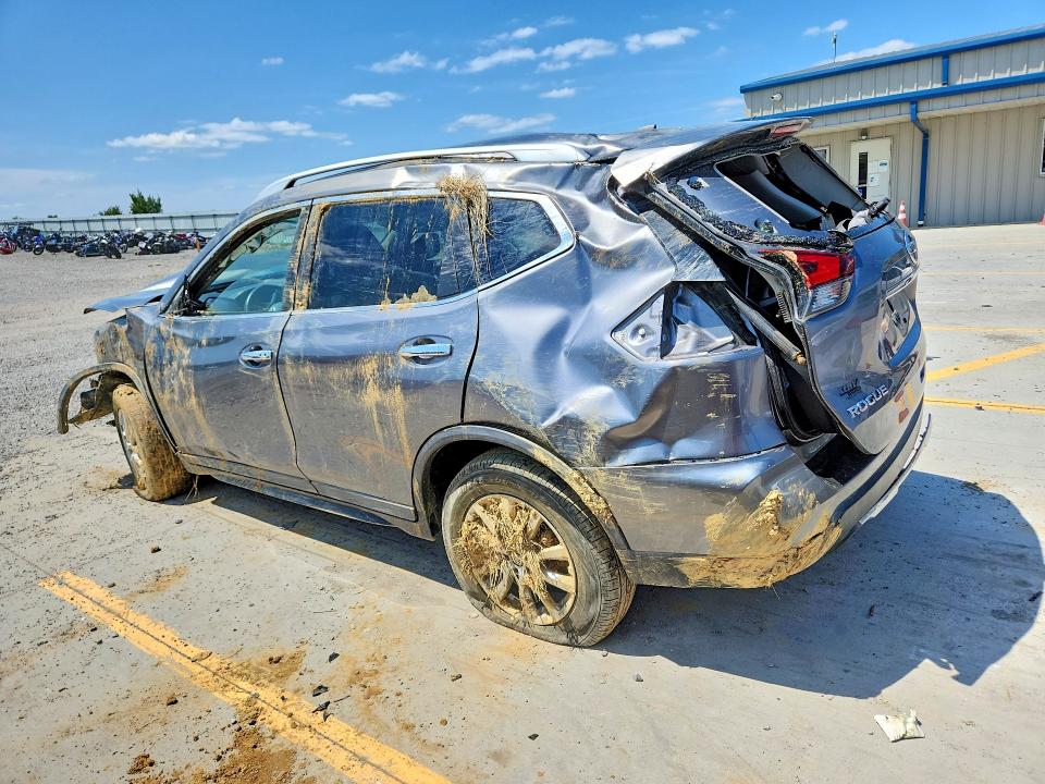 Photo 2 from auction – 2018 NISSAN ROGUE with VIN KNMAT2MV7JP593510