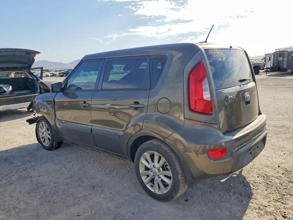 Photo 2 from auction – 2013 KIA SOUL with VIN KNDJT2A60D7528287