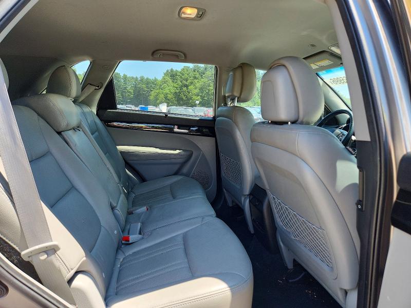 Photo 11 from auction – 2015 KIA SORENTO with VIN 5XYKTCA69FG655815
