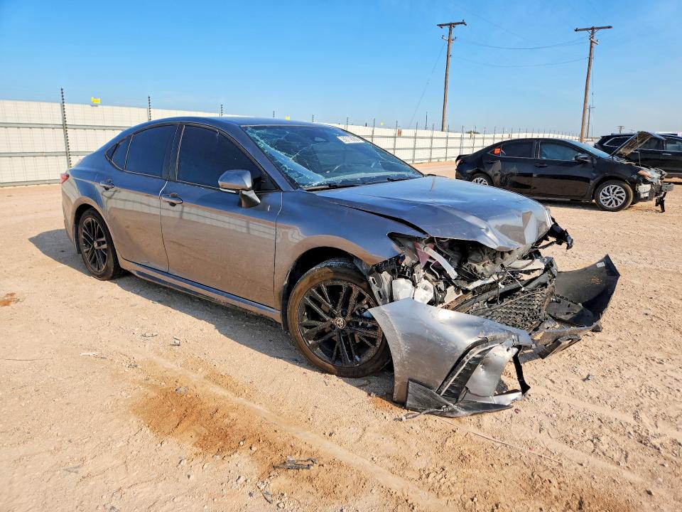 Photo 4 from auction – 2026 TOYOTA CAMRY with VIN 4T1DAACK1TU672451