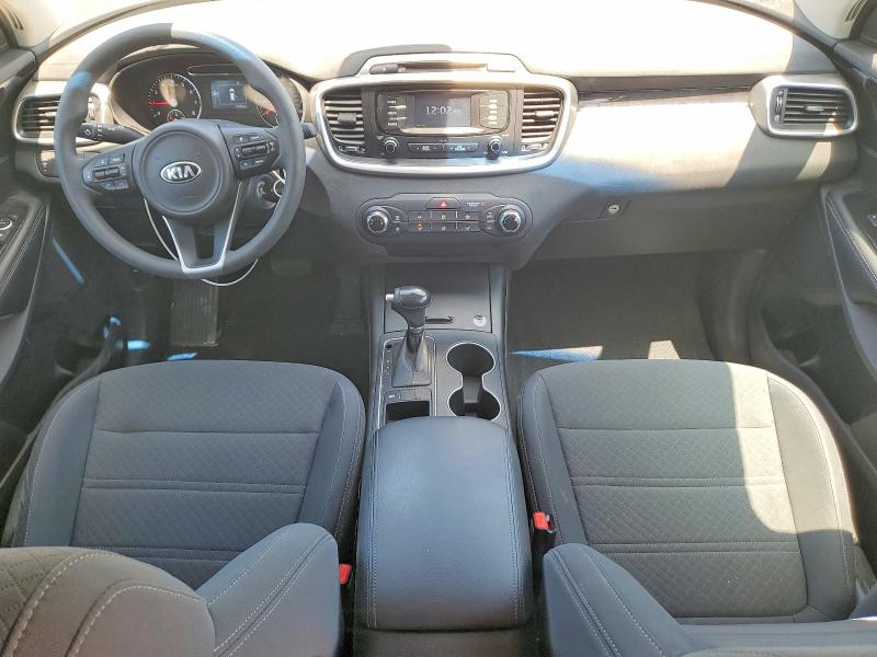Photo 8 from auction – 2017 KIA SORENTO with VIN 5XYPG4A38HG253485