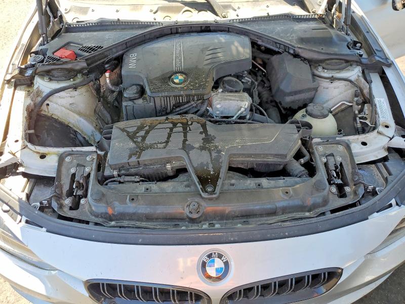 Photo 11 from auction – 2014 BMW 328 with VIN WBA3C1C57EK108836