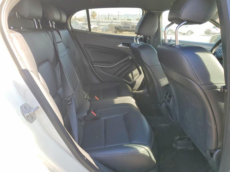 Photo 11 from auction – 2017 MERCEDES-BENZ GLA with VIN WDCTG4EB8HJ356139