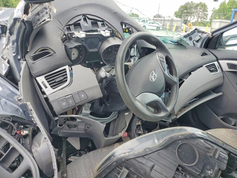 Photo 9 from auction – 2016 HYUNDAI ELANTRA with VIN 5NPDH4AE0GH763788