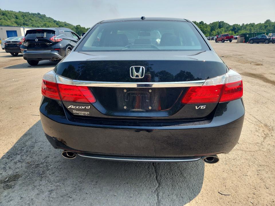 Photo 6 from auction – 2014 HONDA ACCORD with VIN 1HGCR3F85EA032804