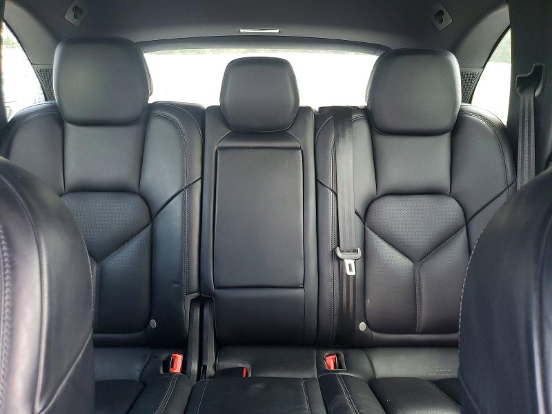 Photo 10 from auction – 2016 PORSCHE CAYENNE with VIN WP1AA2A21GLA10895