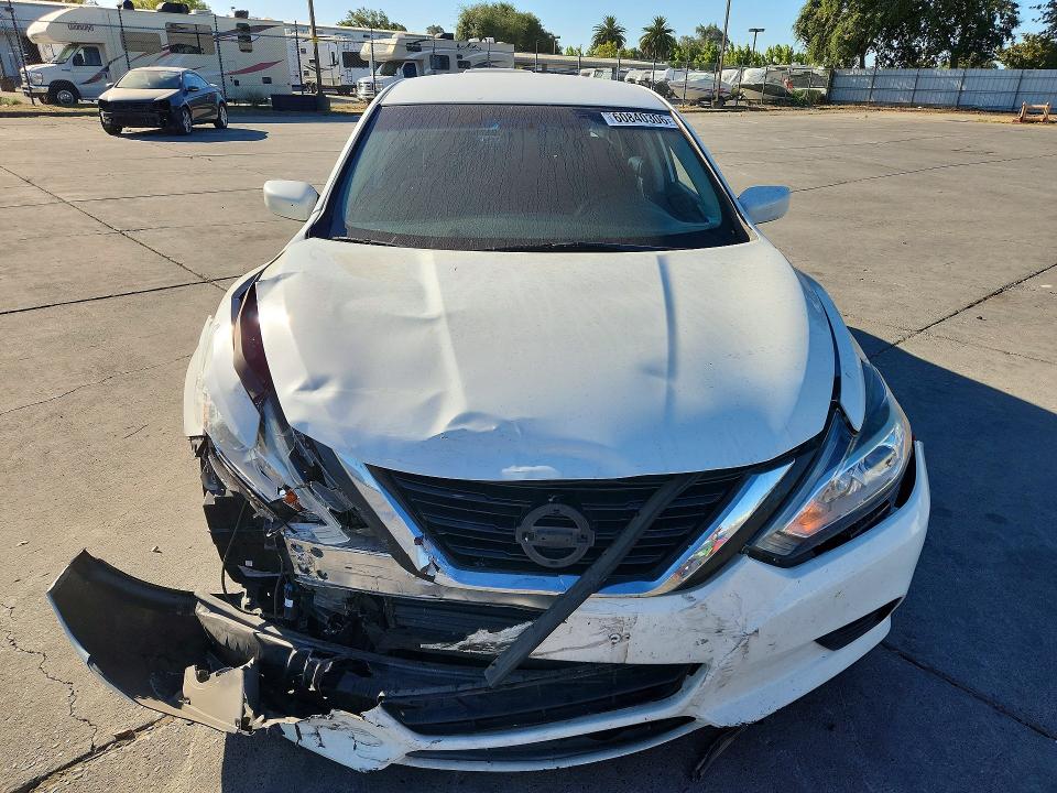 Photo 5 from auction – 2018 NISSAN ALTIMA with VIN 1N4AL3AP4JC128952