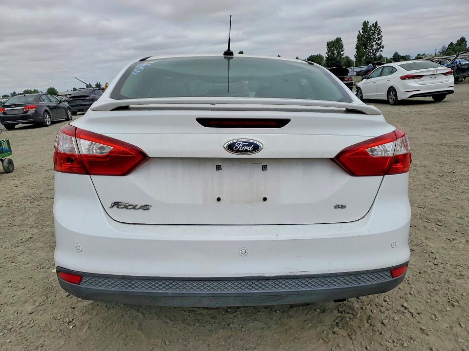 Photo 6 from auction – 2014 FORD FOCUS with VIN 1FADP3F26EL287136