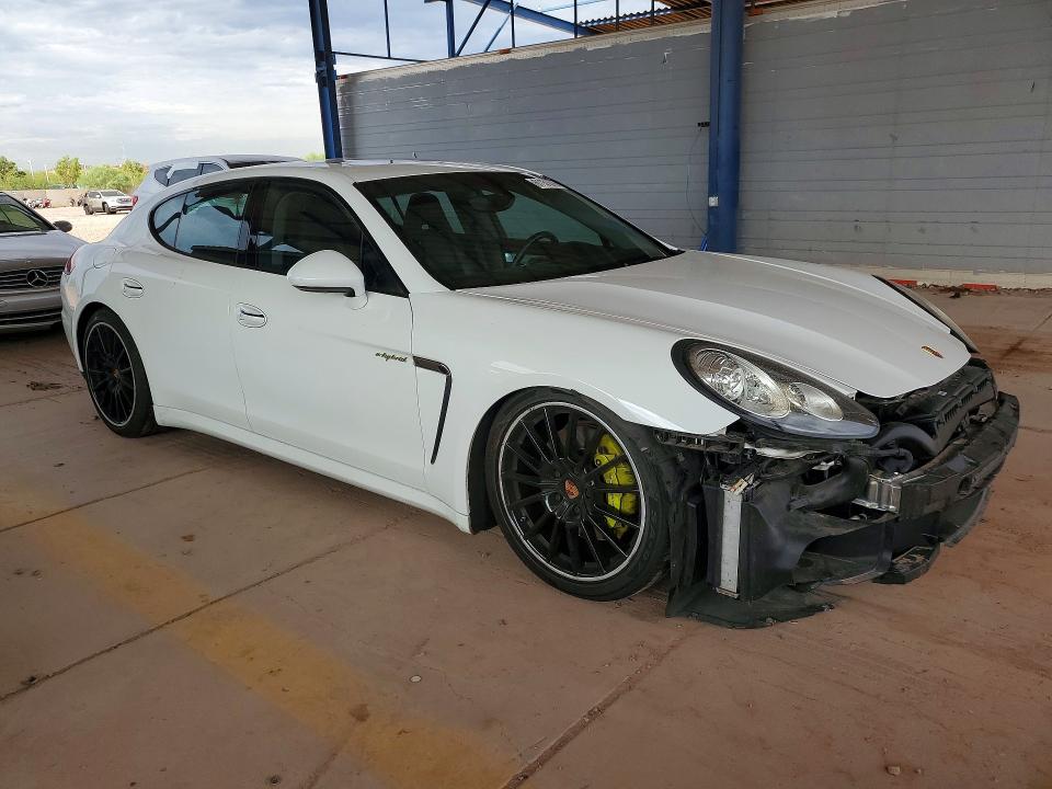 Фото 4 с аукциона – 2014 PORSCHE PANAMERA с VIN WP0AD2A79EL044973