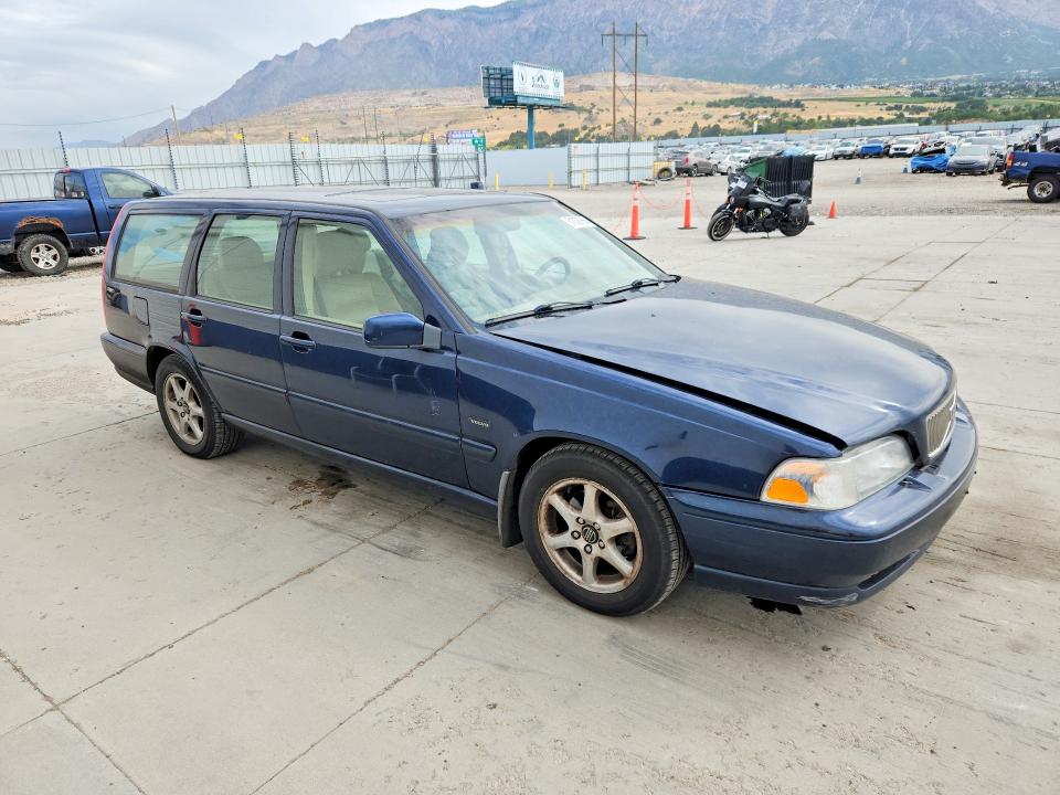 Photo 4 from auction – 1998 VOLVO V70 with VIN YV1LW5671W2498794