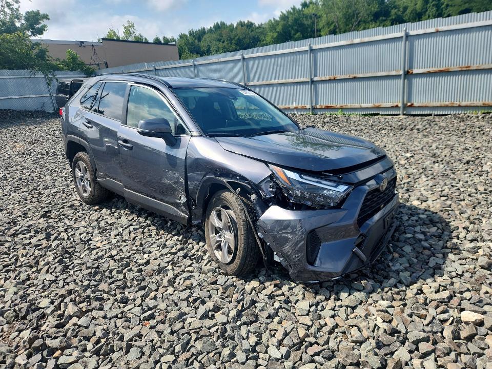 Photo 4 from auction – 2025 TOYOTA RAV4 with VIN JTMMWRFV6SD322273