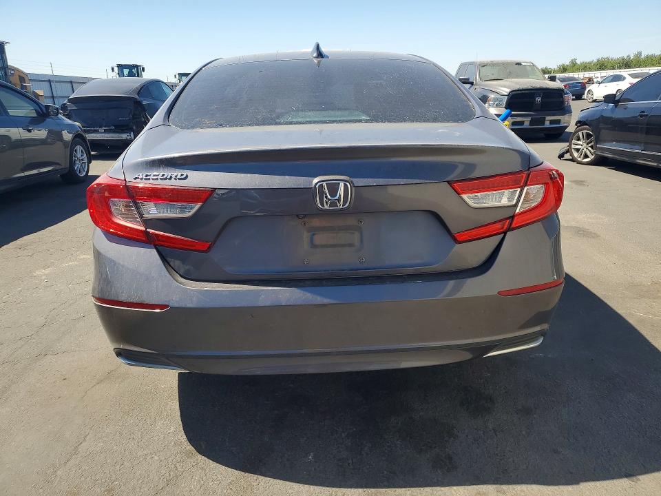 Photo 6 from auction – 2018 HONDA ACCORD with VIN 1HGCV1F59JA040369
