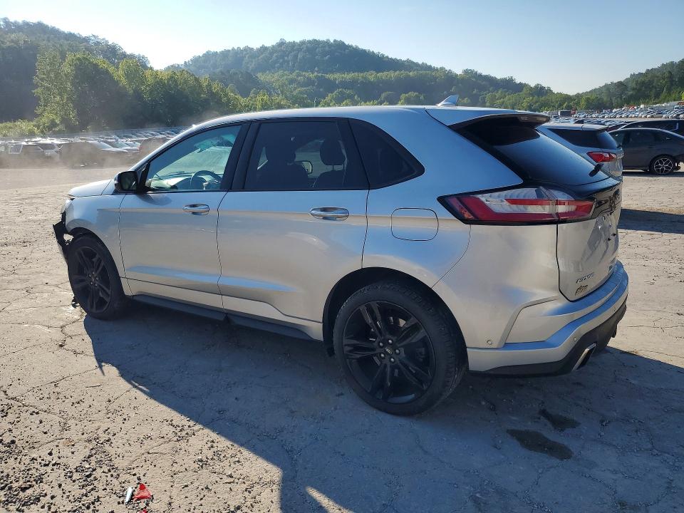 Photo 2 from auction – 2019 FORD EDGE with VIN 2FMPK4AP2KBB84656