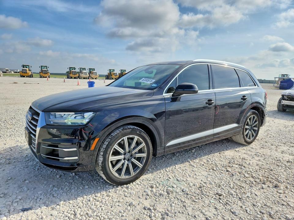 AUDI Q7 2019 with VIN WA1LAAF76KD047673 - Photo from auction