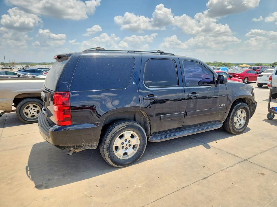 Photo 3 from auction – 2014 CHEVROLET TAHOE with VIN 1GNSCBE09ER213589