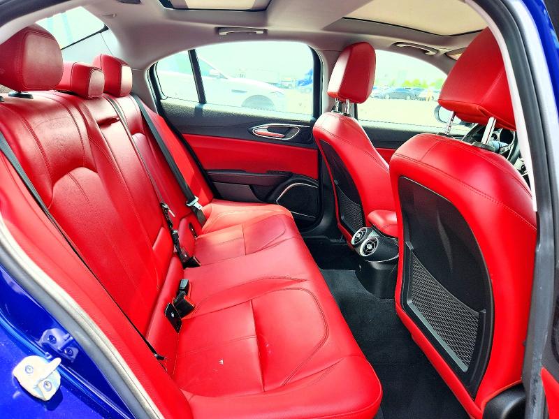 Photo 10 from auction – 2021 ALFA ROMEO GIULIA with VIN ZARFAMAN2M7647530