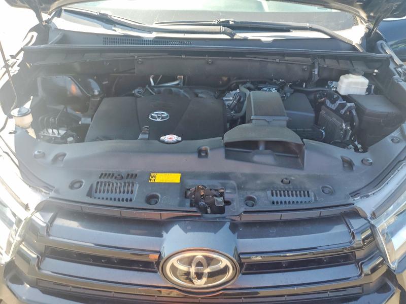 Photo 11 from auction – 2018 TOYOTA HIGHLANDER with VIN 5TDJZRFH7JS863517