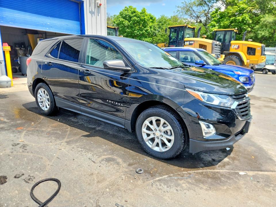 Photo 4 from auction – 2021 CHEVROLET EQUINOX with VIN 2GNAXHEV4M6101078