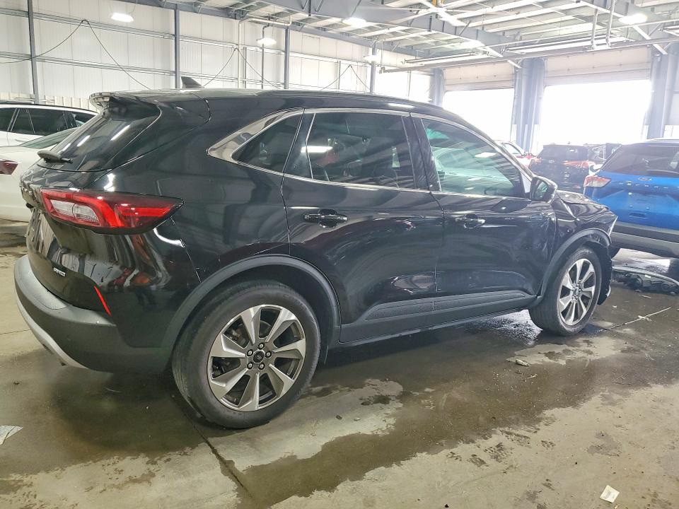 Photo 3 from auction – 2024 FORD ESCAPE with VIN 1FMCU9JA4RUA53671