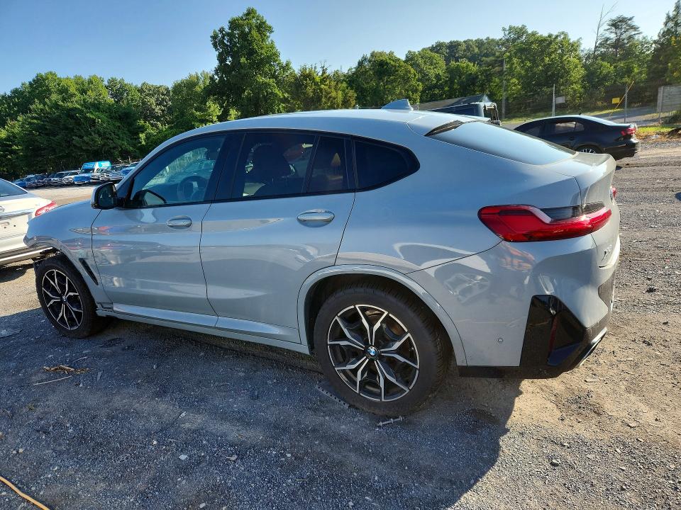 Photo 2 from auction – 2022 BMW X4 with VIN 5UX33DT08N9M23157