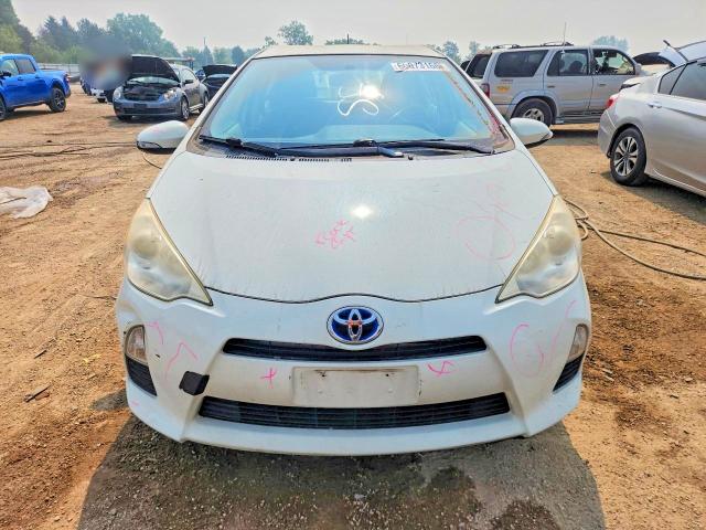 Photo 5 from auction – 2012 TOYOTA PRIUS C with VIN JTDKDTB32C1511892