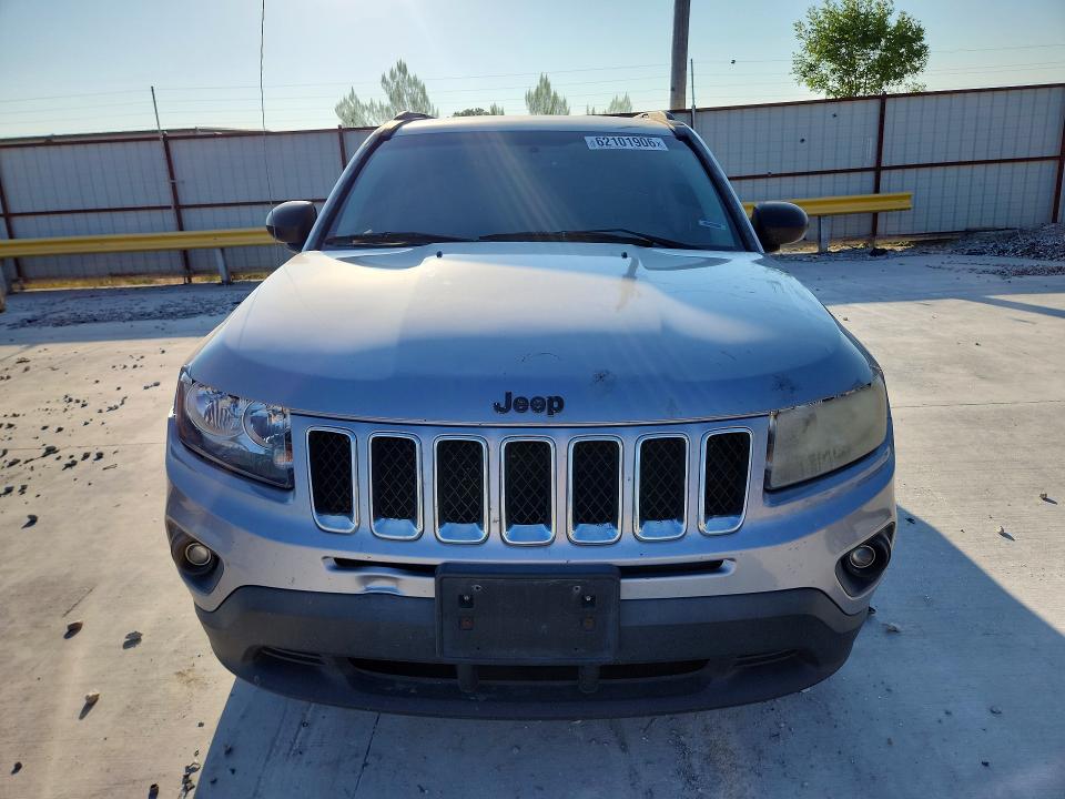 Photo 5 from auction – 2016 JEEP COMPASS with VIN 1C4NJDBB3GD520009