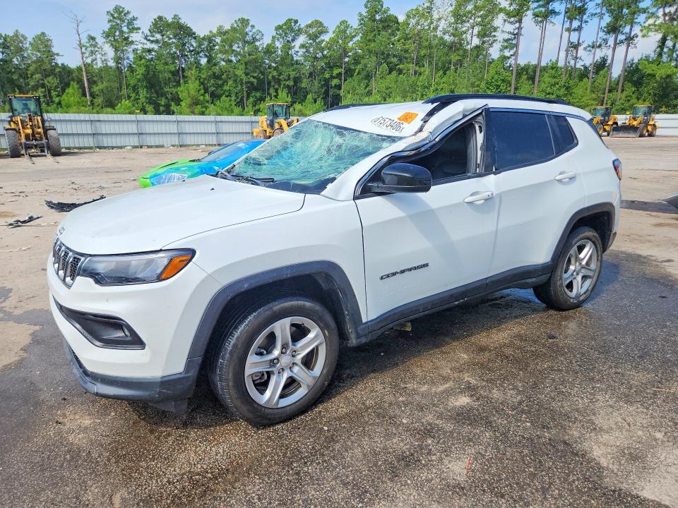Снимка 1 от търг – 2023 JEEP COMPASS с VIN 3C4NJDBN2PT561512