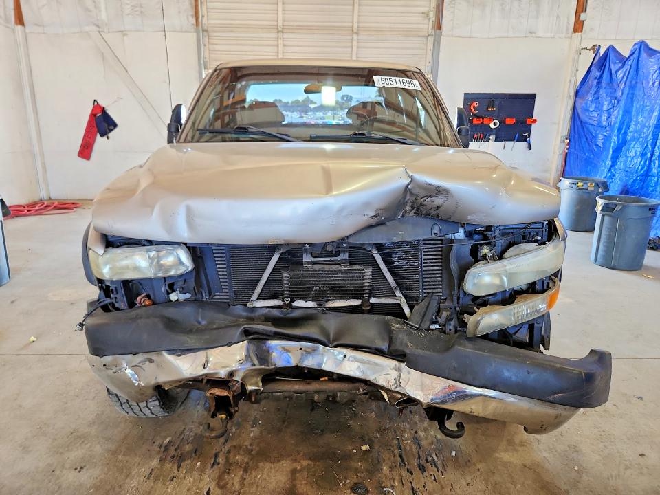 Photo 5 from auction – 2001 CHEVROLET SILVERADO with VIN 1GCHK29141E305445