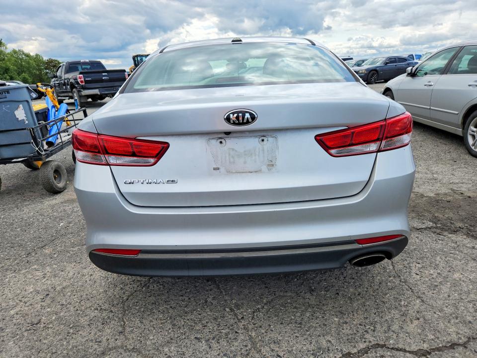 Photo 6 from auction – 2016 KIA OPTIMA with VIN 5XXGT4L32GG003235