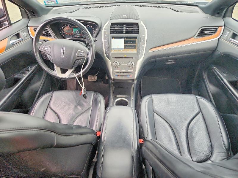 Photo 8 from auction – 2017 LINCOLN MKC with VIN 5LMTJ3DH7HUL49312