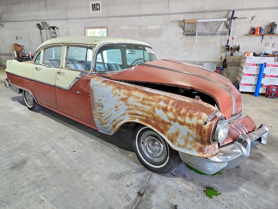 Photo 4 from auction – 1955 PONTIAC STARCHIEF with VIN P8555H3293