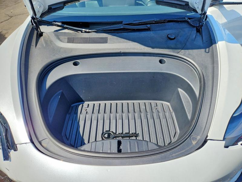 Photo 11 from auction – 2022 TESLA MODEL 3 with VIN 5YJ3E1EA5NF351629