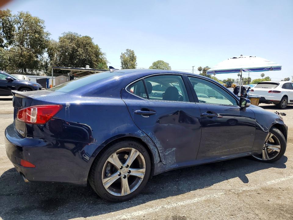 Photo 3 from auction – 2012 LEXUS IS with VIN JTHBE5C25C5028645