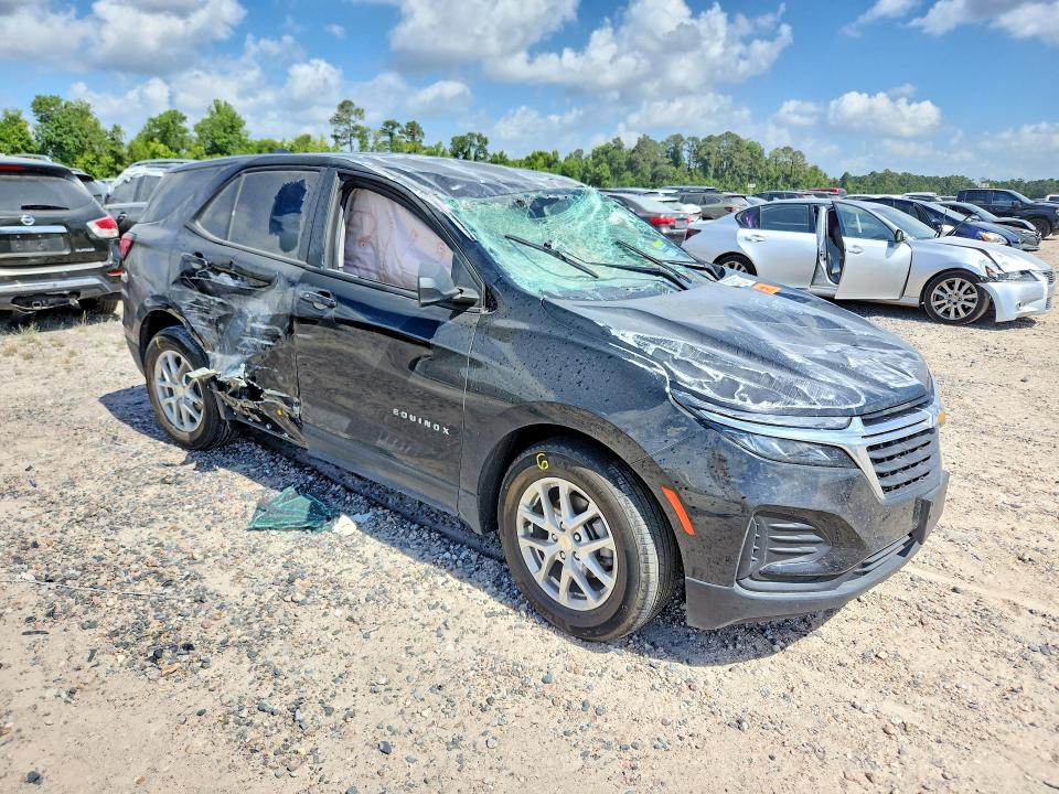 Photo 4 from auction – 2024 CHEVROLET EQUINOX with VIN 3GNAXHEG7RL232607