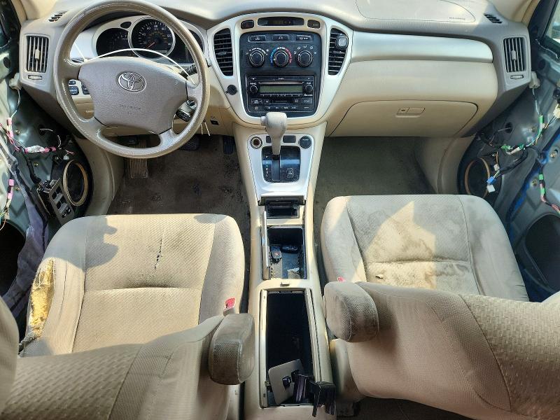 Photo 8 from auction – 2004 TOYOTA HIGHLANDER with VIN JTEGD21A440102487