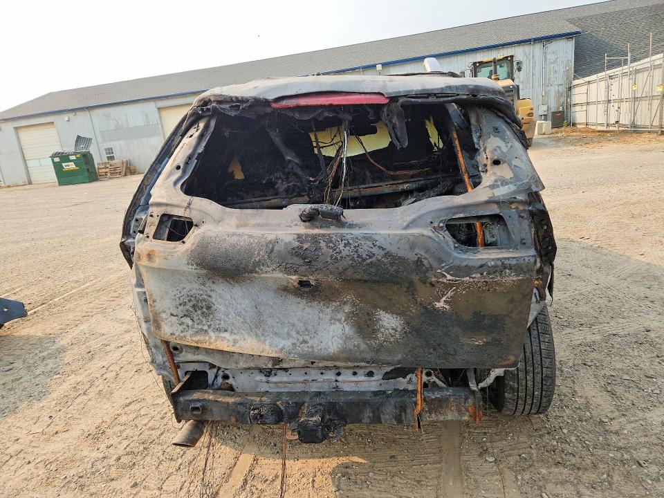 Foto 6 de la subasta – 2015 JEEP CHEROKEE con VIN 1C4PJMCB3FW563601