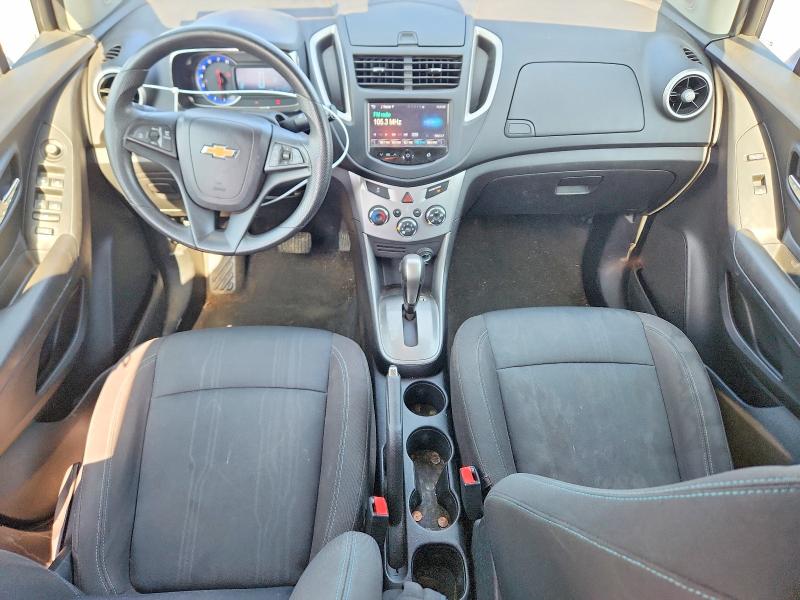 Photo 8 from auction – 2015 CHEVROLET TRAX with VIN KL7CJLSB4FB102678