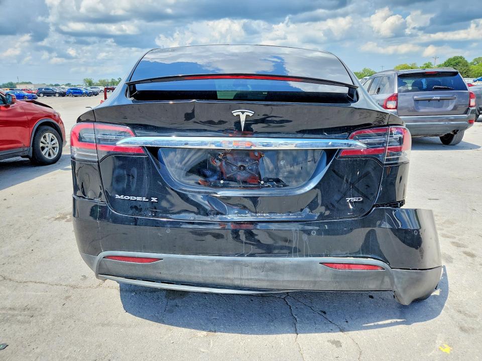 Photo 6 from auction – 2017 TESLA MODEL X with VIN 5YJXCBE26HF049096