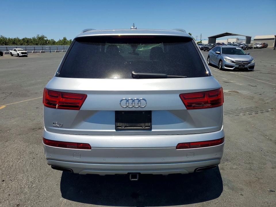 Photo 6 from auction – 2019 AUDI Q7 with VIN WA1LAAF71KD012037
