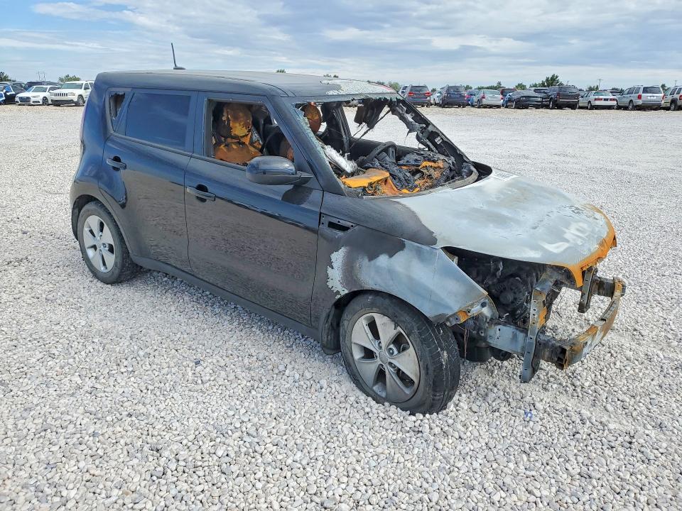 Foto 4 de la subasta – 2015 KIA SOUL con VIN KNDJP3A54F7122016