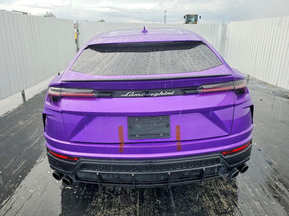 Photo 6 from auction – 2022 LAMBORGHINI URUS with VIN ZPBUA1ZL6NLA21550