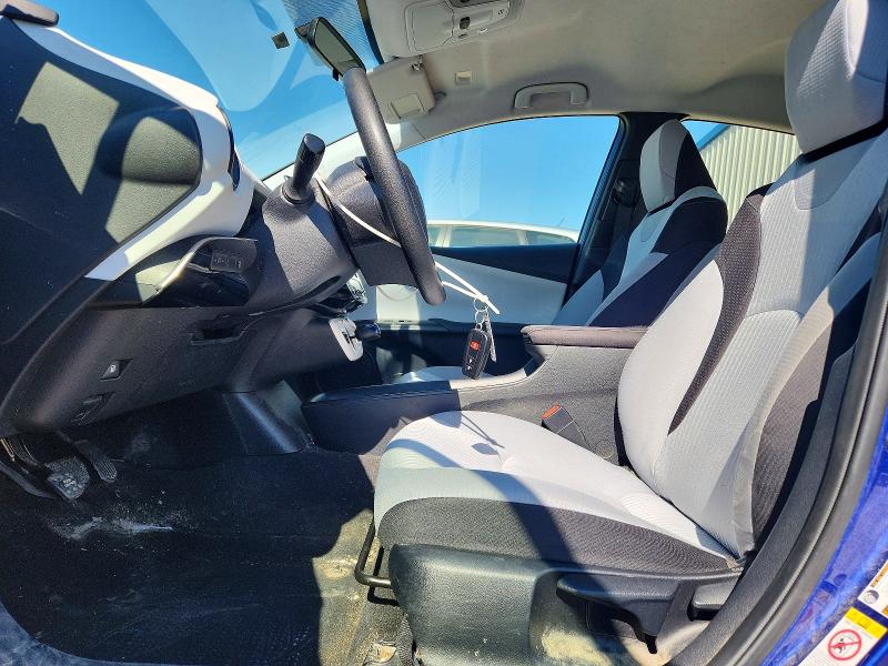 Photo 7 from auction – 2016 TOYOTA PRIUS with VIN JTDKBRFUXG3527893