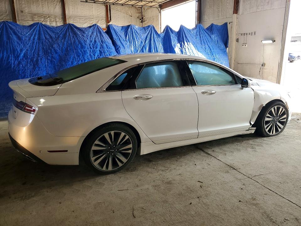 Photo 3 from auction – 2017 LINCOLN MKZ with VIN 3LN6L5E92HR653183