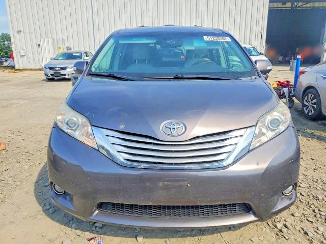 Photo 5 from auction – 2013 TOYOTA SIENNA with VIN 5TDDK3DC7DS059678
