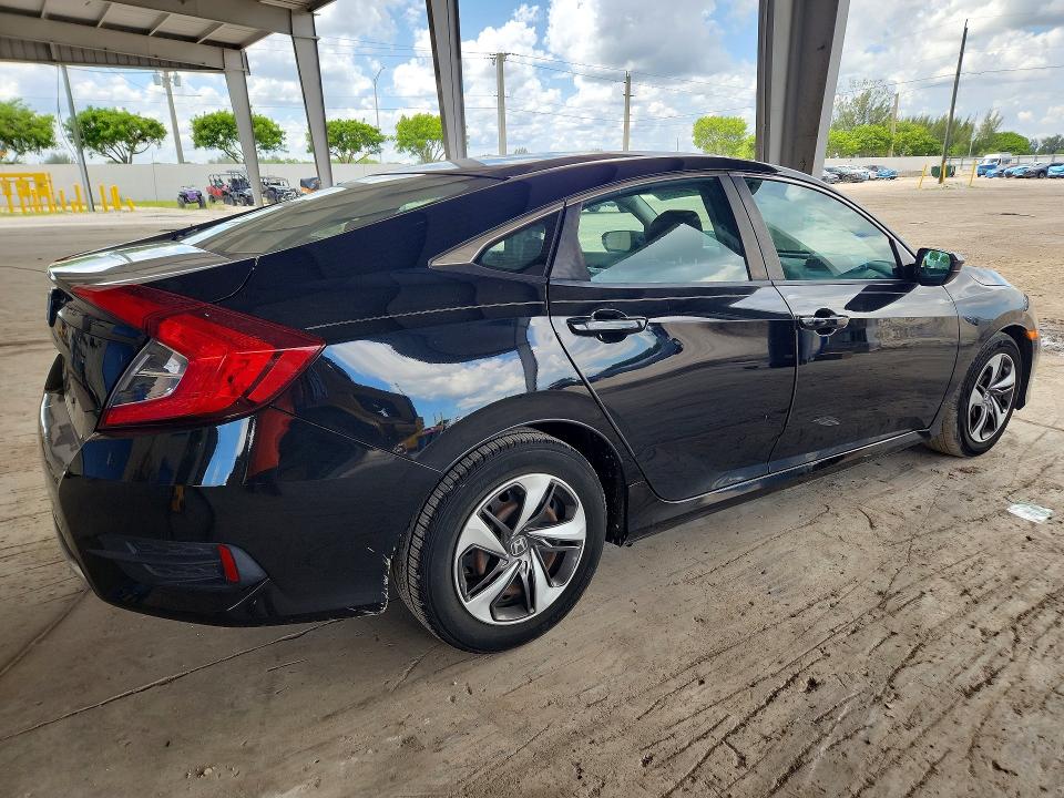 Photo 3 from auction – 2019 HONDA CIVIC with VIN 19XFC2F65KE212332