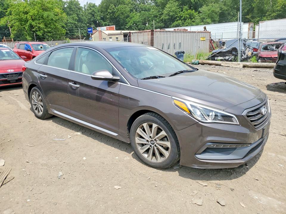 Photo 4 from auction – 2016 HYUNDAI SONATA with VIN 5NPE34AF2GH423375