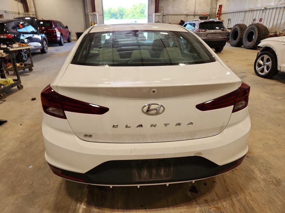 Photo 6 from auction – 2019 HYUNDAI ELANTRA with VIN 5NPD74LF0KH425812