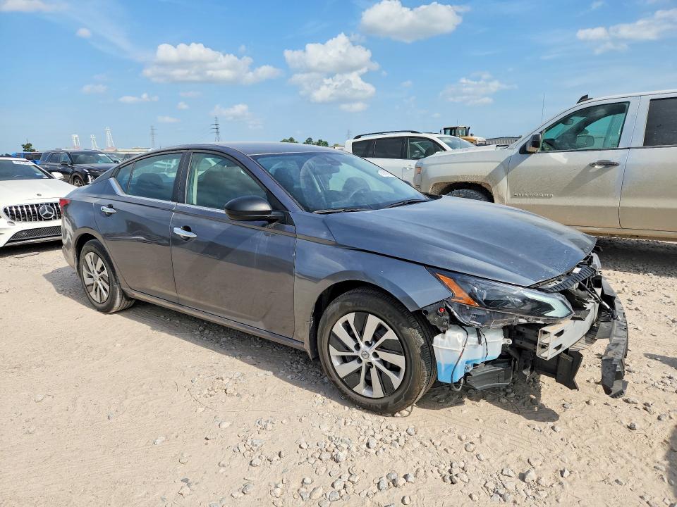 Zdjęcie 4 z aukcji – 2024 NISSAN ALTIMA z VIN 1N4BL4BVXRN428471